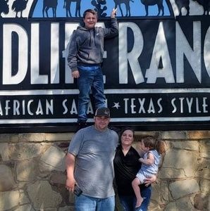 Meet your Posher, Gregory